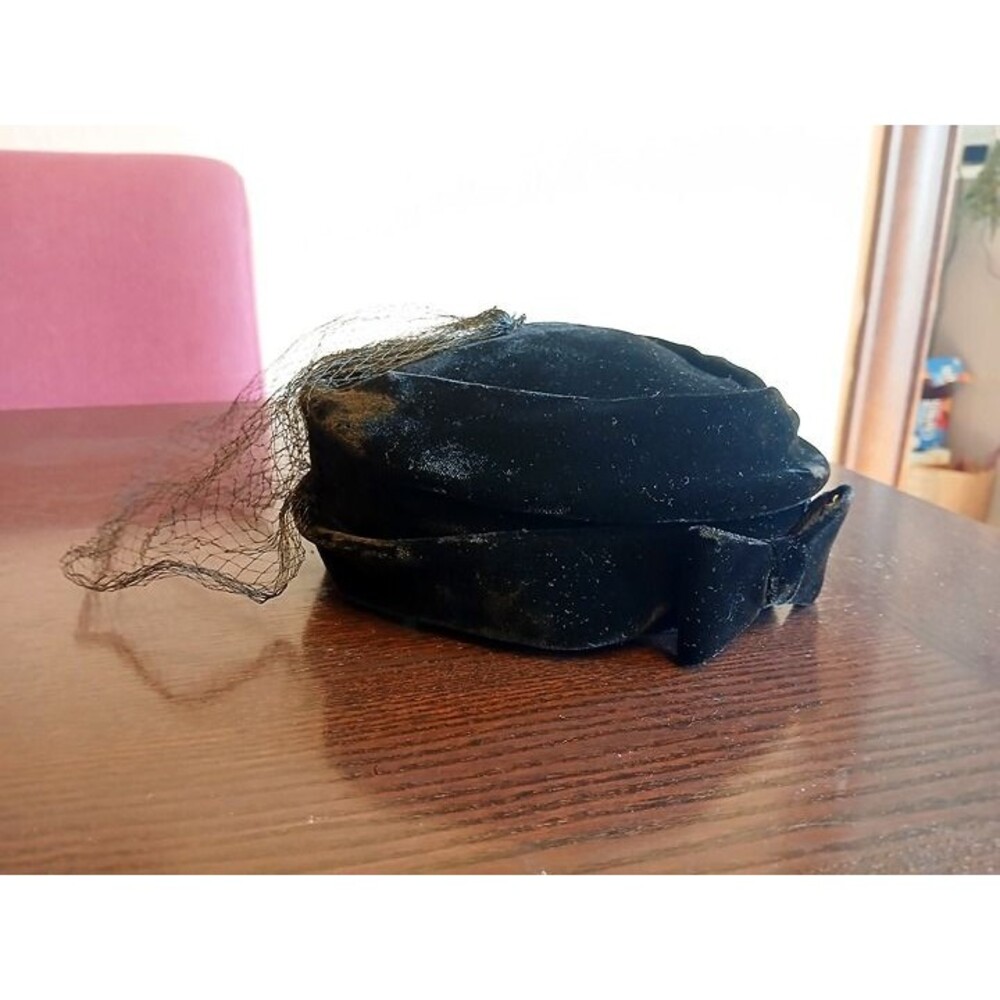Vintage Black Velvet Pillbox Hat with Netting